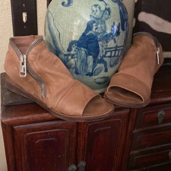 AS98 - Picture 1 of 6